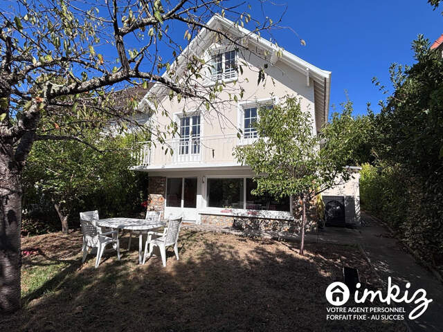 Maison 7 pièces — photo du bien