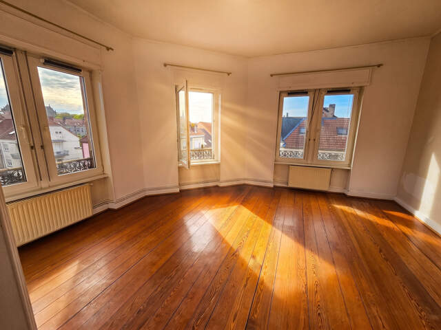 À VENDRE   APPARTEMENT F3 DE 90 M2   SARREGUEMINES — photo du bien