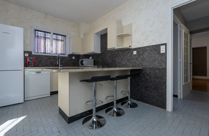 APPARTEMENT T3 AVEC GARAGE LA TOUR-DU-PIN — photo 4