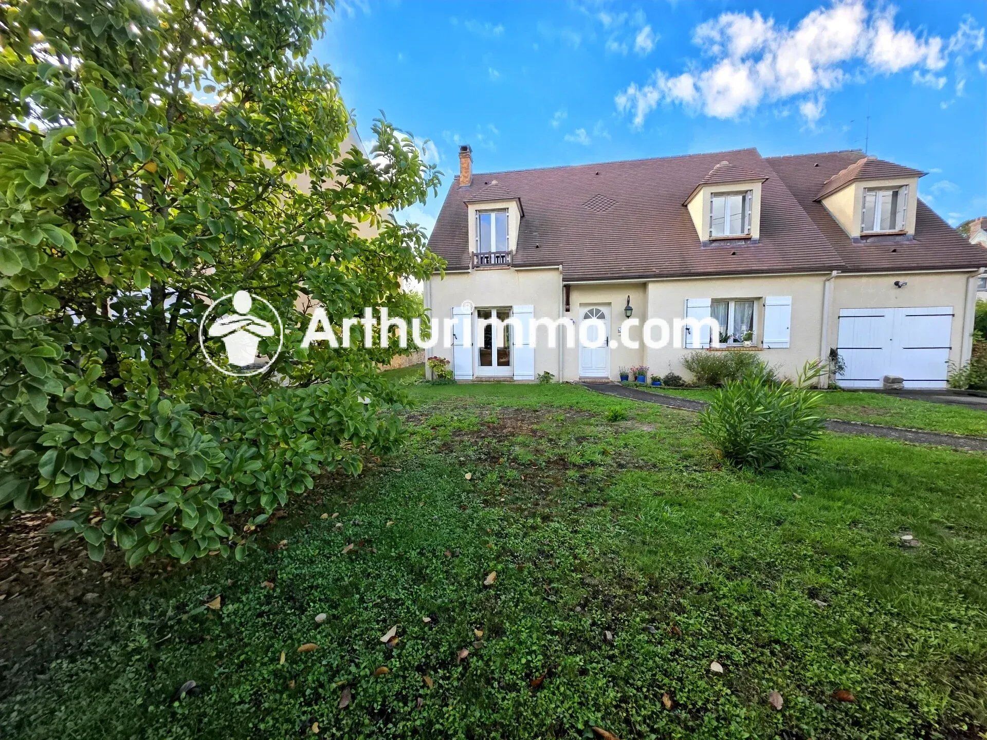 Maison 7 pièces 146 m² · à Savigny-le-Temple · 146 m² · 345 000 €