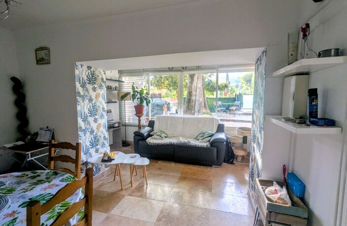Maison parking, cour et 3 appartements — photo 4