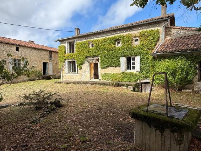 Maison à Aunac-sur-Charente