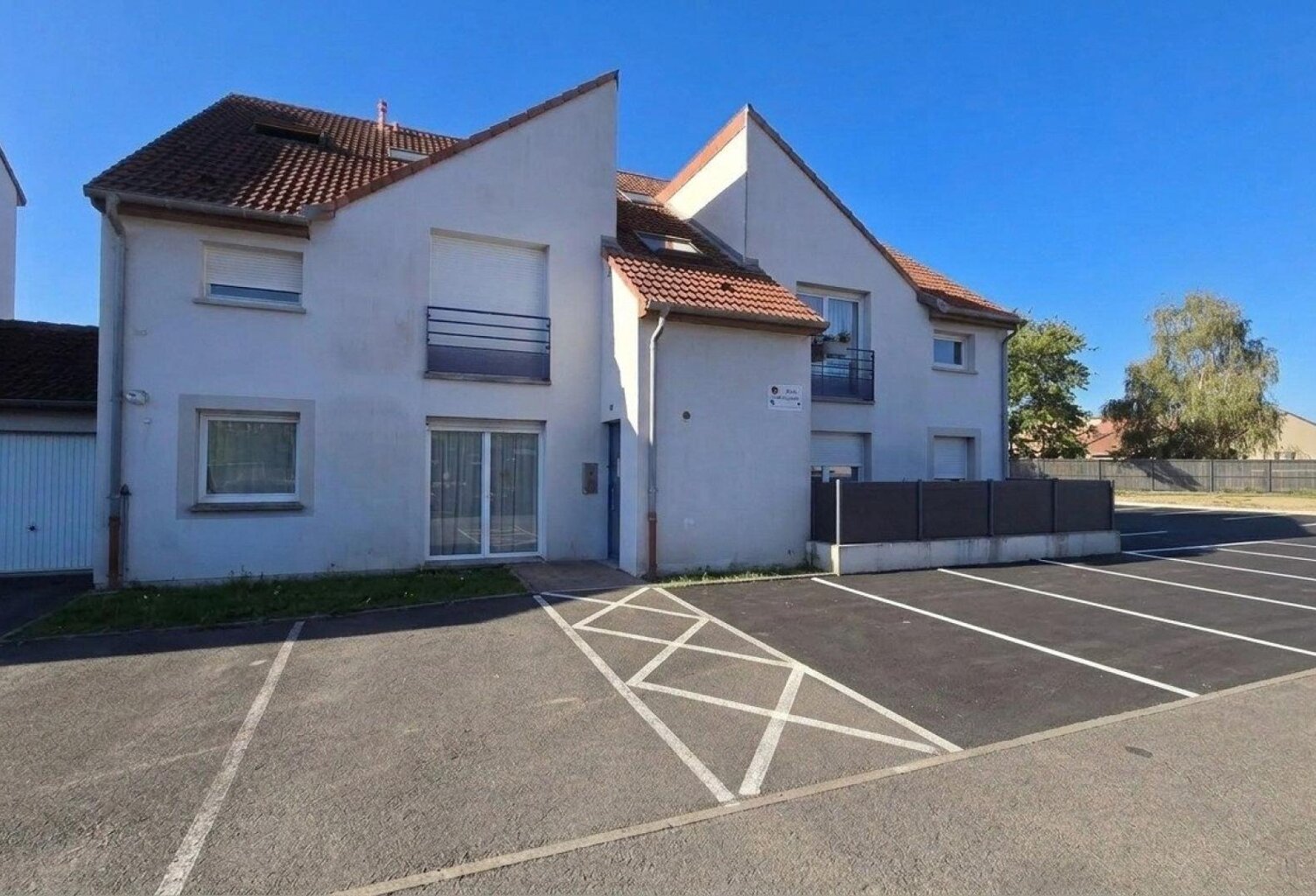Saint-Nicolas-en-Forêt, Appartement T2 RDC avec Place de parking privative — photo 1