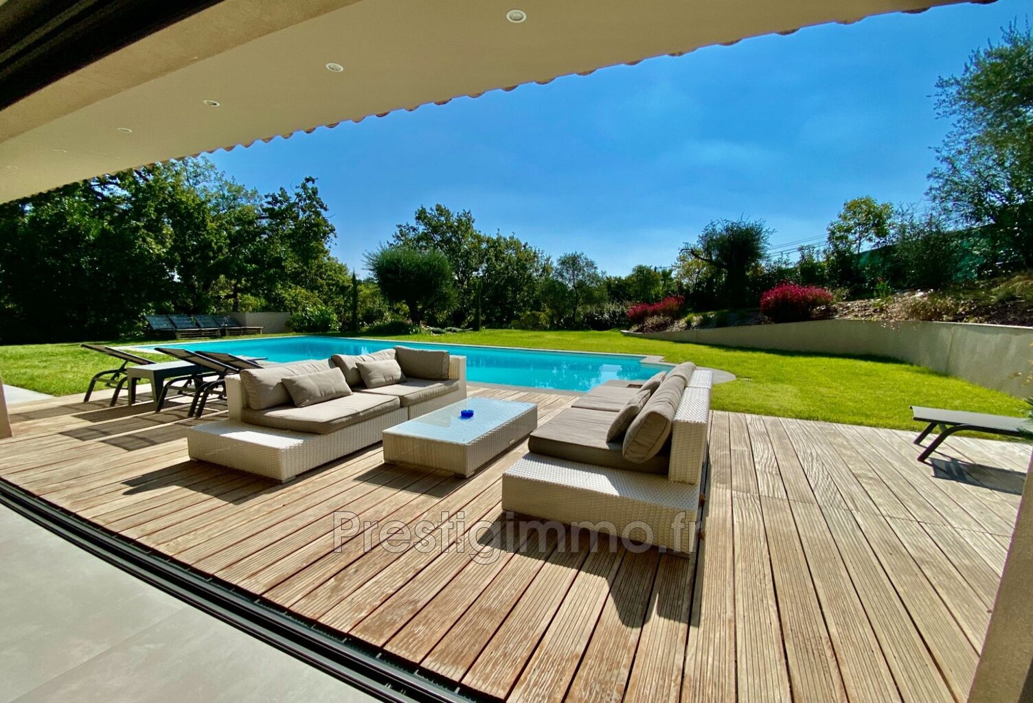 location maison contemporaine 7 Pièce(s) — photo 1