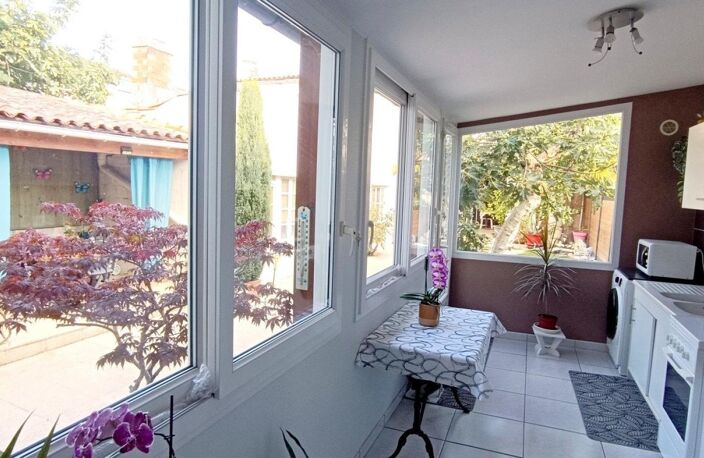 Maison, Studio / Local, Dépendance & Atelier — photo 2
