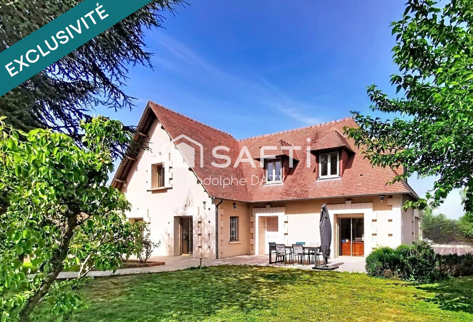 Villa 7 pièces avec piscine couverte — photo 1