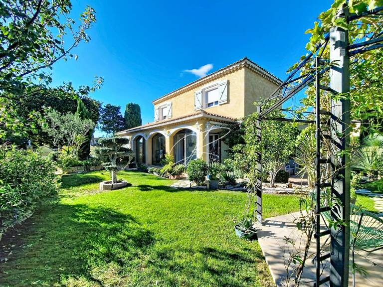 Maison T5 4 chambres 140 m² piscine et garage — photo 1