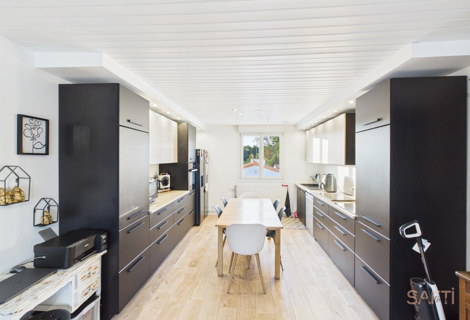 Maison 4 chambres avec sous sol + studio de 42m2 — photo 1