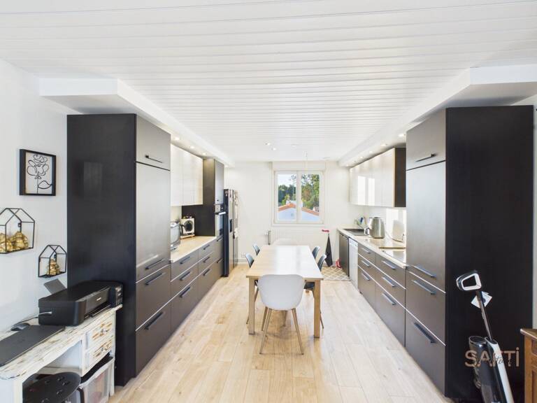 Maison 4 chambres avec sous sol + studio de 42m2 — photo 1