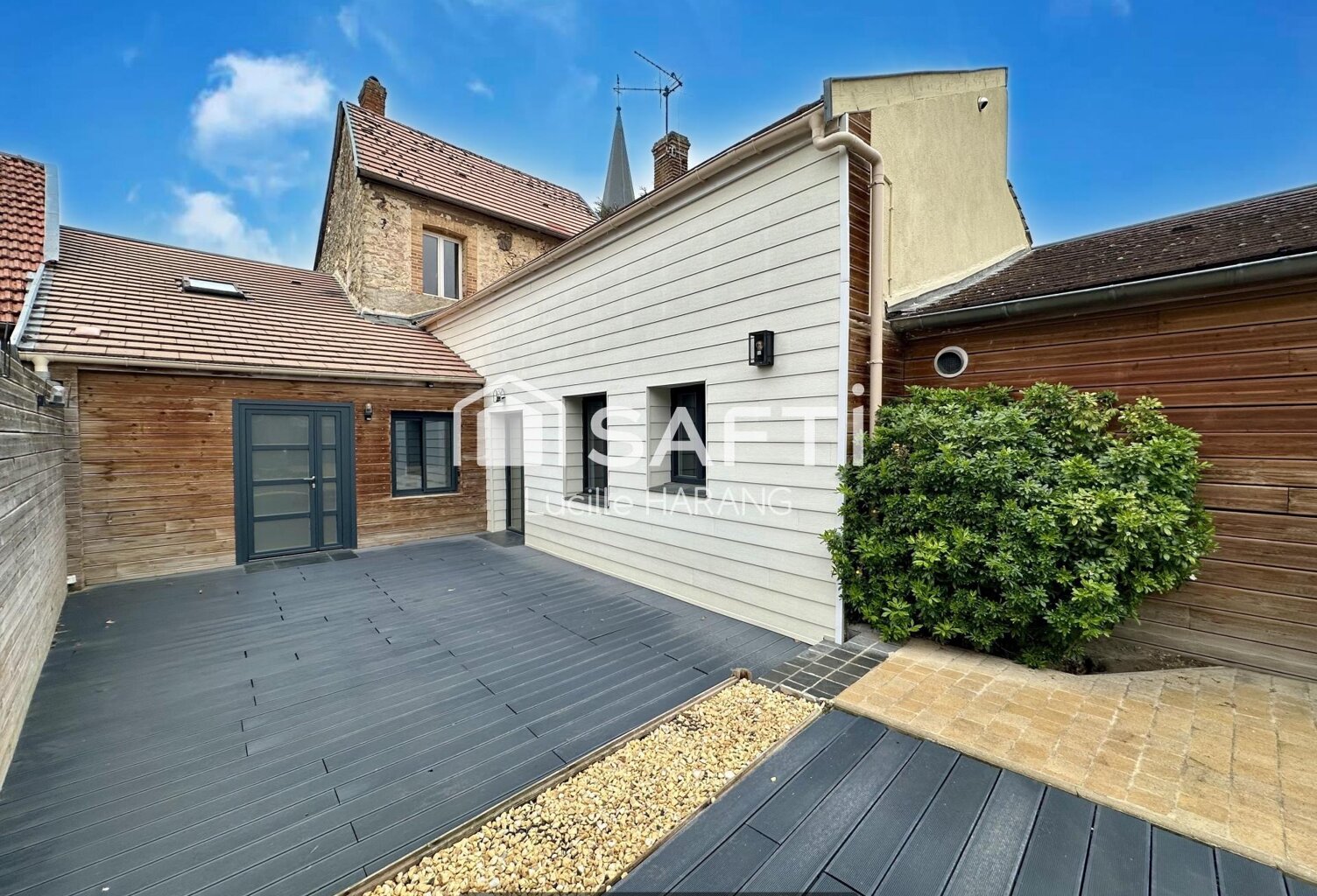 Maison ancienne rénovée de 138 m² de Type 5 - 3 chambres - Jardin - Garage - Cave - Hermonville — photo 1