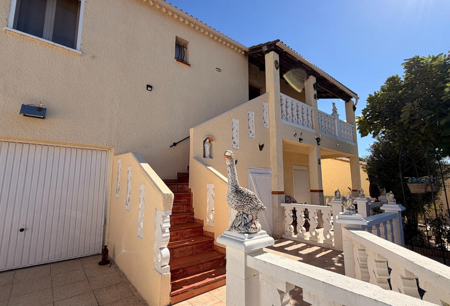 Deux logements + grand garage au calme à Marignane — photo 1