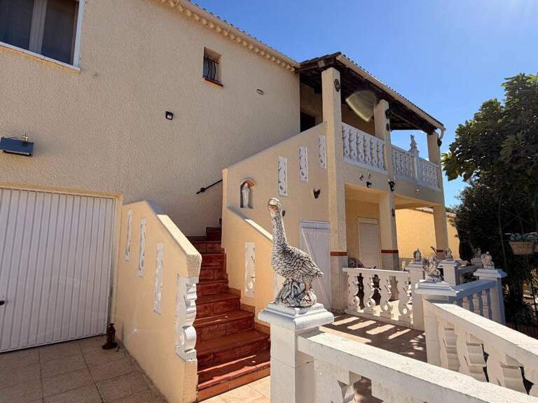 Deux logements + grand garage au calme à Marignane — photo 1
