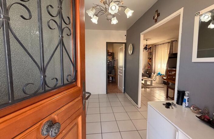 Deux logements + grand garage au calme à Marignane — photo 2