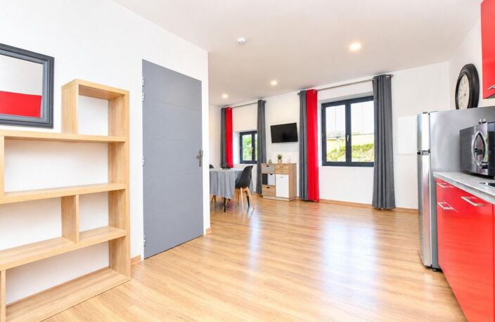 Immeuble de rapport entierement  rénové- 2 appartement T2 — photo 3