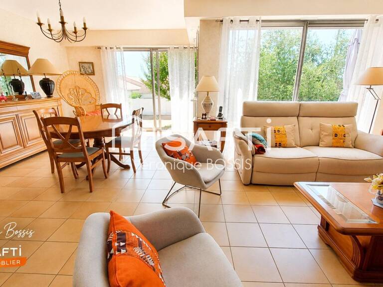 À deux pas du cœur de Dompierre-sur-Yon, la maison de plain-pied où il fait bon vivre — photo 1