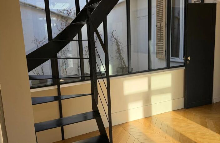 Maison rare centre-ville avec jardin patio, garage — photo 4