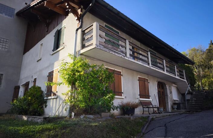 Grande maison mitoyenne à rénover — photo 2