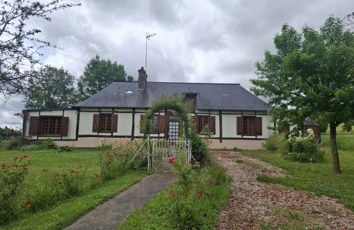 CHARMANT PETIT CORPS DE FERME — photo 2