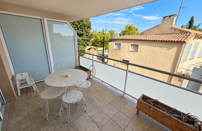 Location T3 meublé 71 m2   Terrasse 9 m2 et garage double — photo 2