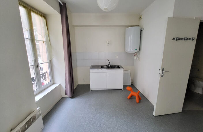 Studio lumineux et clame quartier Victoire / Delille — photo 5