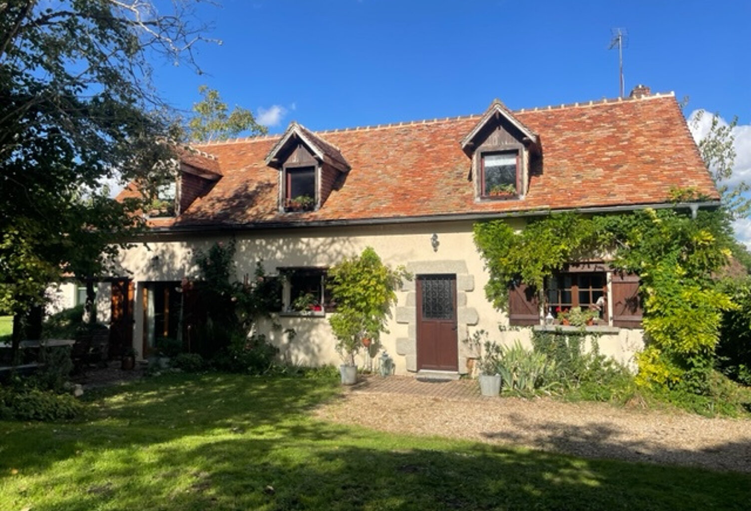 Entre Mamers et Mortagne au Perche, en village, maison de pa — photo 1