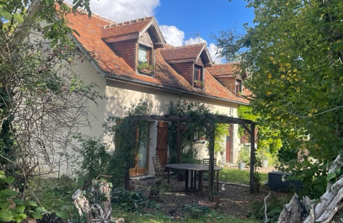 Entre Mamers et Mortagne au Perche, en village, maison de pa — photo 2