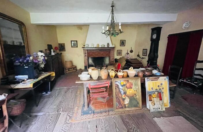 A RENOVER - LE CUING - ATYPIQUE - 320à0m2 de jardin. — photo 2