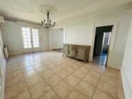 Maison à rénover avec beau potentiel — photo 2