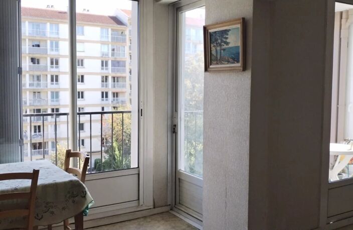 EXCLUSIVITÉ - ANGLET CANTAU BEAU T4 LUMINEUX À RÉNOVER — photo 3