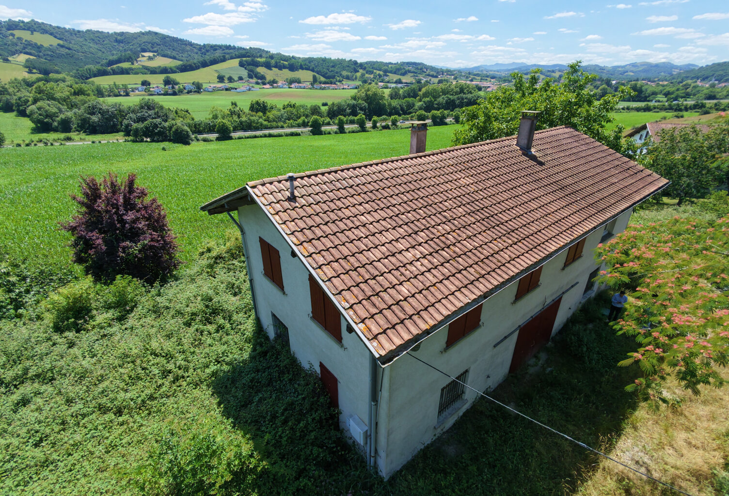 Maison à rénover 3 chambres, 2 060 m2 de terrain, Béhasque — photo 1