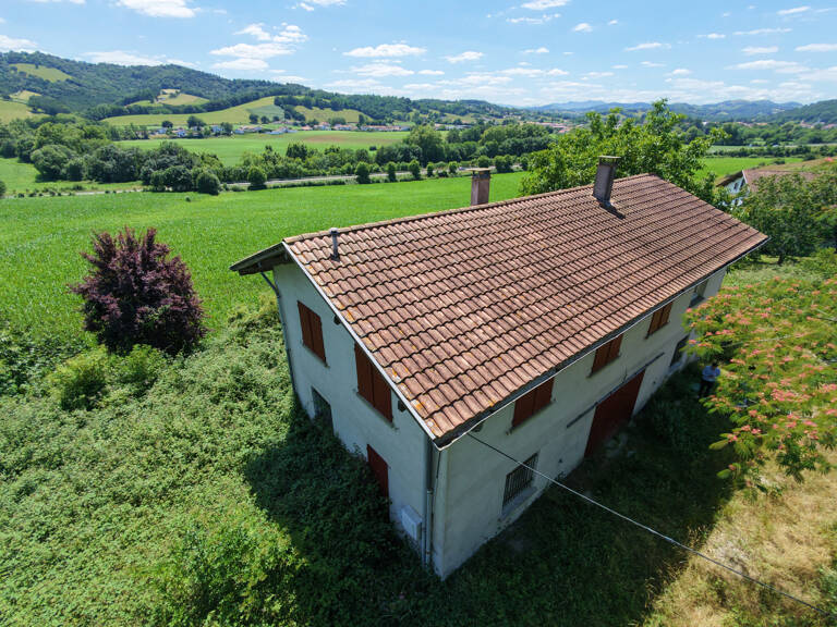 Maison à rénover 3 chambres, 2 060 m2 de terrain, Béhasque — photo 1