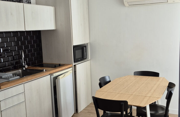 La Grande Motte- Studio meublé avec terrasse — photo 4