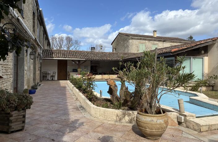 Maison 184m² avec piscine à Epannes — photo 2