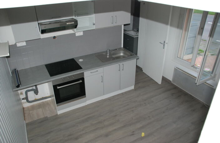 A 2 pas de FECAMP : immeuble divisé en 2 logements — photo 4