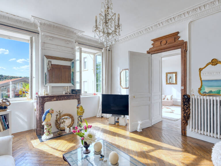 Vienne   146 m2, cachet de l'ancien et volumes généreux en c — photo 1