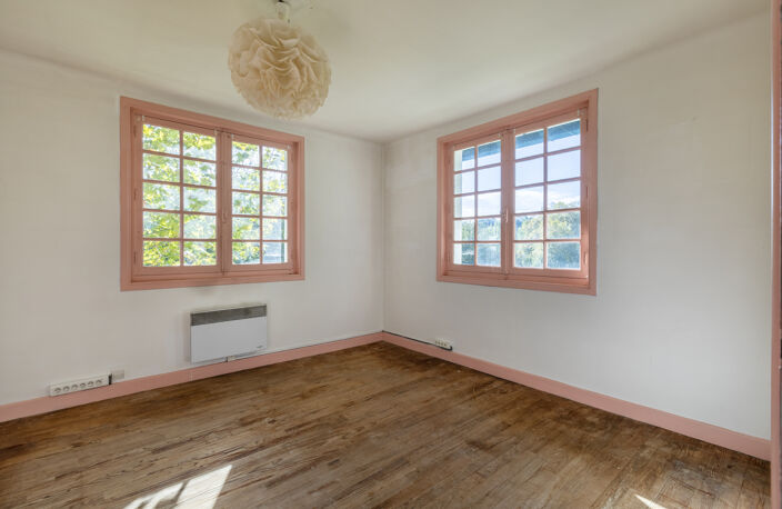 URRUGNE   Maison mitoyenne avec potentiel d'agrandissement e — photo 4