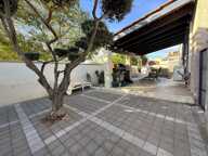 Villa — photo 2