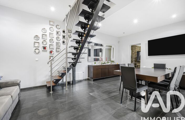Vente Maison de ville 7 pièces — photo 3