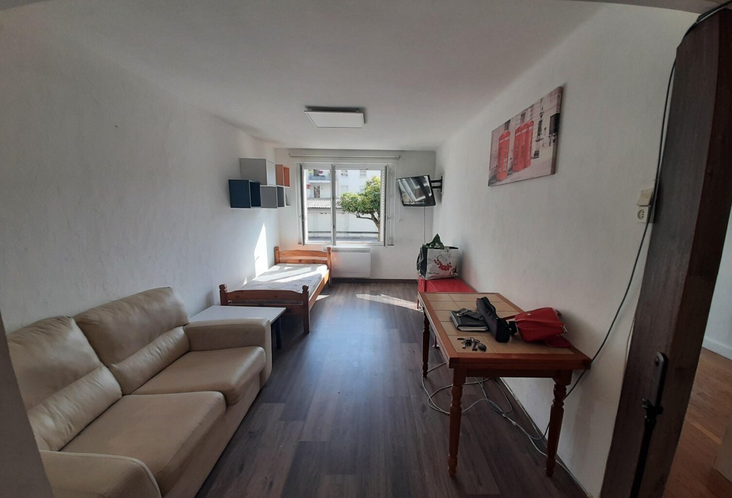 Location appartement 2 pièces 42 m² à Villeurbanne (69100) — photo 1