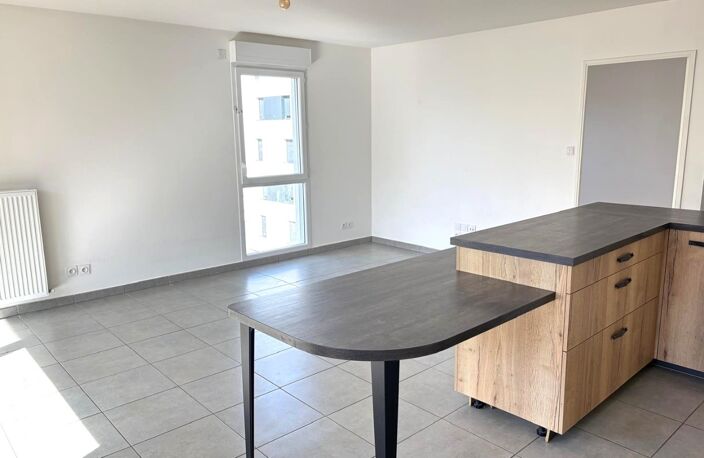 Location appartement 5 pièces 108 m² à Lyon 9 (69009) — photo 4