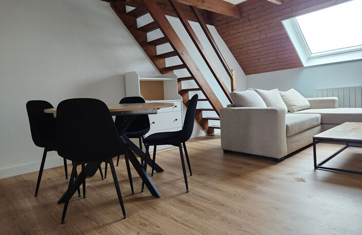 A LOUER appartement duplex T3 meublé — photo 2