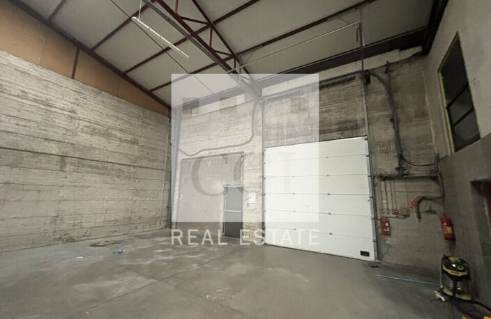 LOCAL COMMERCIAL à LOUER — photo 4