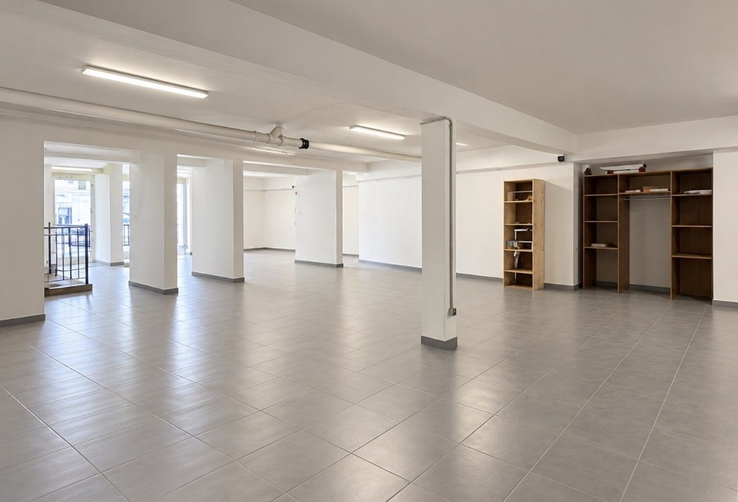 Local commercial — photo 1