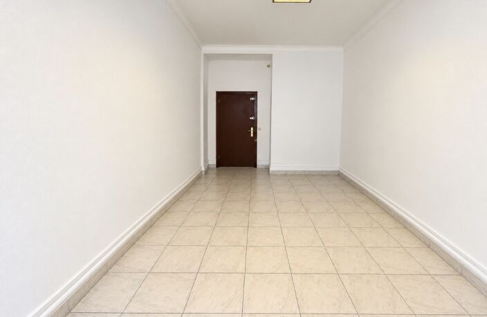 Local commercial — photo 3