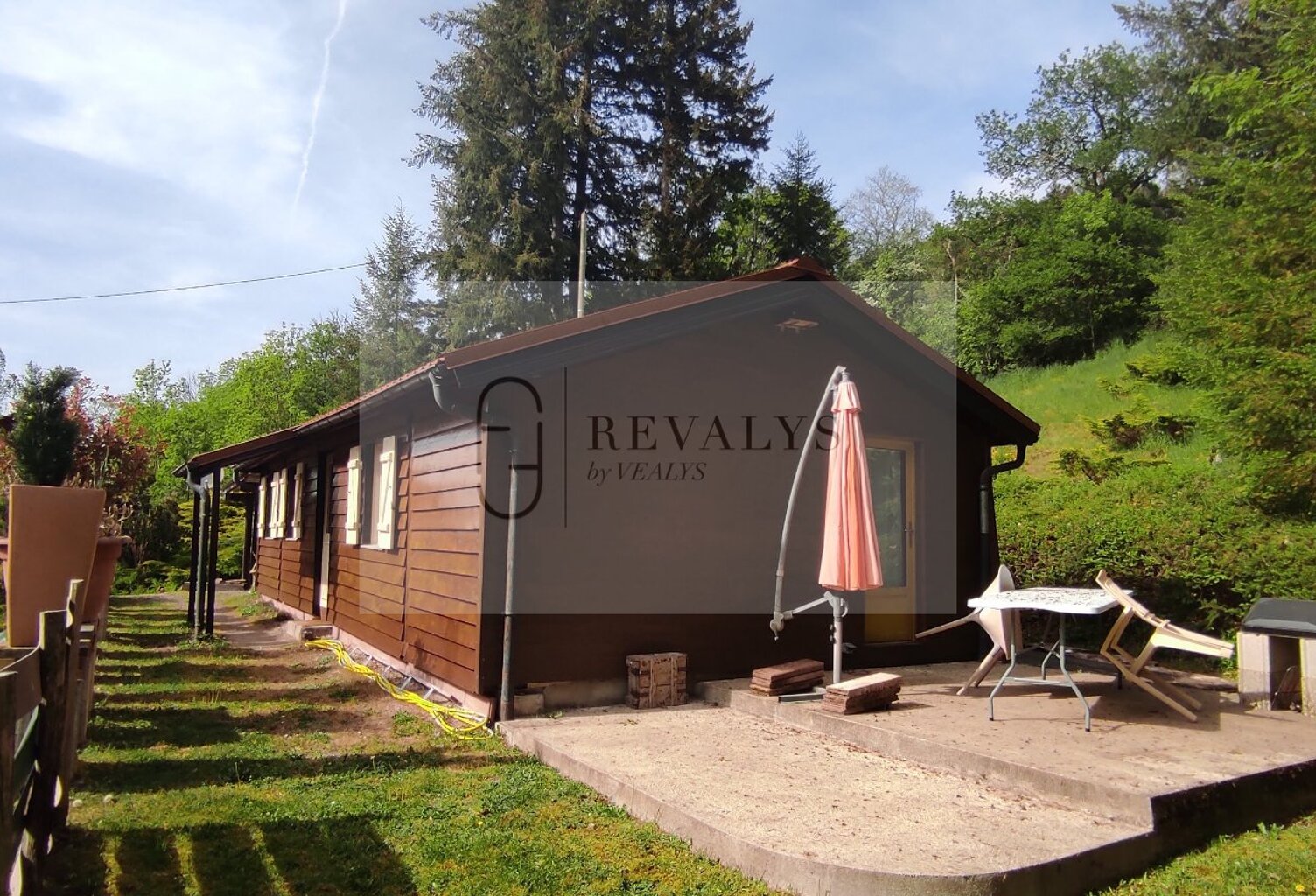 Chalet — photo 1