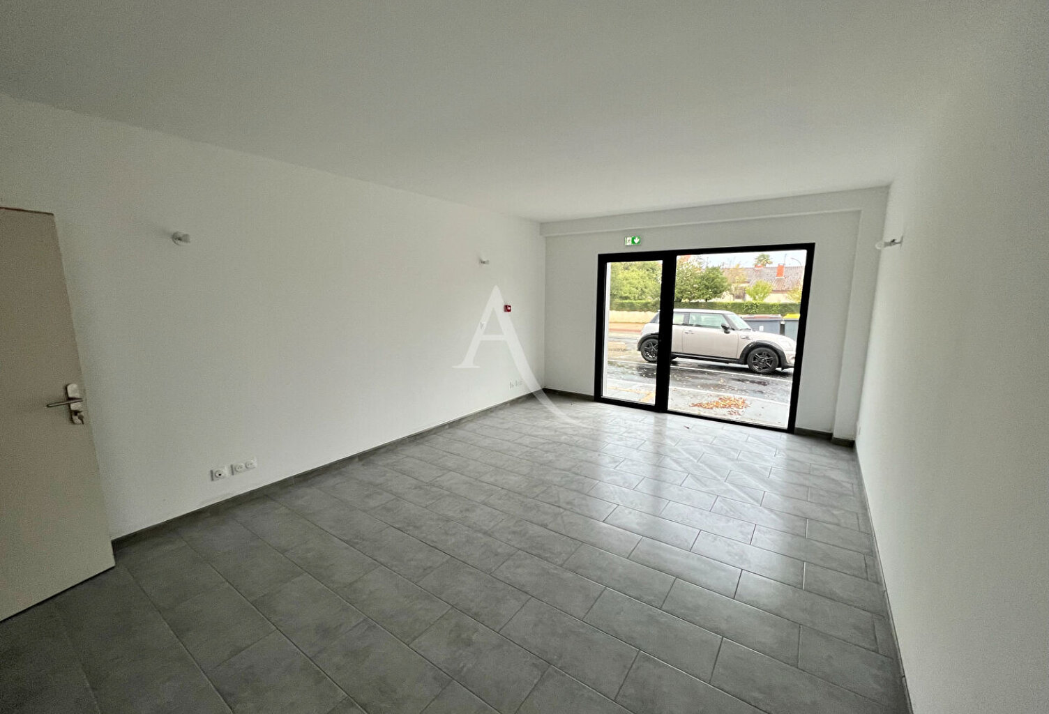 Local commercial Marssac Sur Tarn 143 m² — photo 1