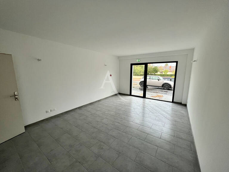 Local commercial Marssac Sur Tarn 143 m² — photo 1