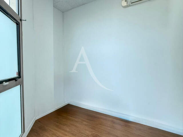 Labège - local commercial de 73 m² — photo du bien