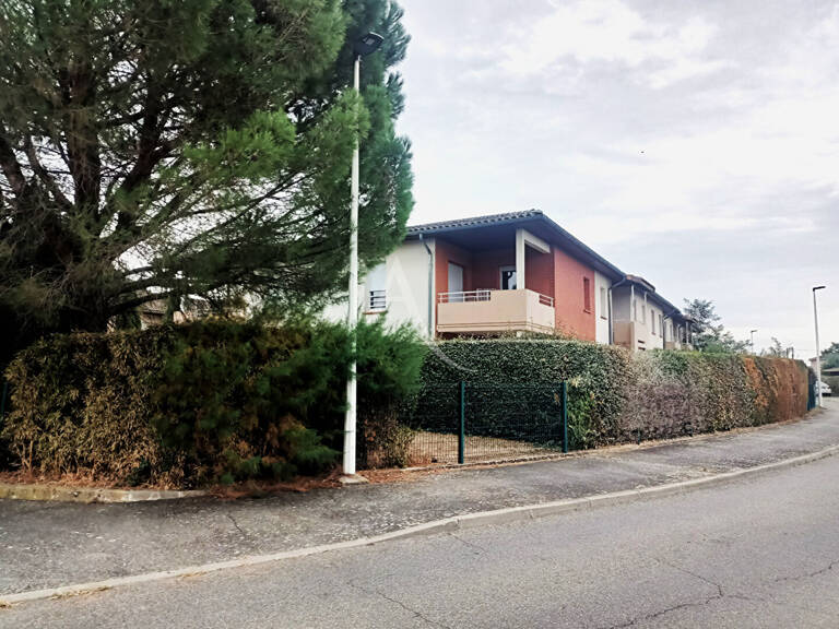 APPARTEMENT T2 MEUBLE - PARKING - PISCINE — photo 1
