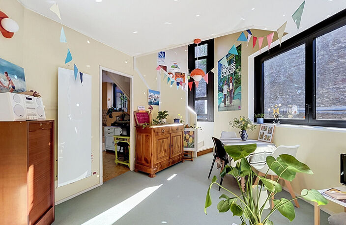 Appartement duplex Nantes Canclaux - Une chambre - Espace bureau - Lumineux - Place de parking - Cave — photo 3
